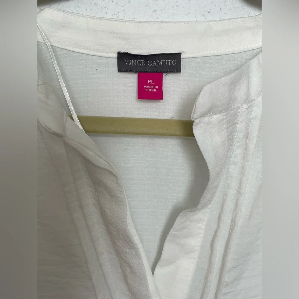 Vince Camuto, ruffle sleeve blouse size PL - Picture 4 of 9